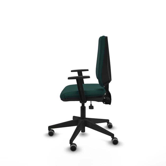 Silla de oficina Elche con mecanismo Asincro tapizada con Similpiel color Verde botella. Equipada con Base piramidal negra, Brazos 1D y Ruedas 65 mm parqué