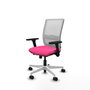 PIQUERAS Y CRESPO Silla de oficina Haches Rosa y Blanco con brazos 3D