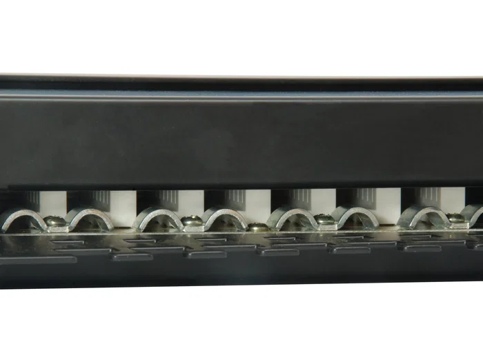 Equip 326425 Patch Panel 24 puertos Cat6 apantallado negro