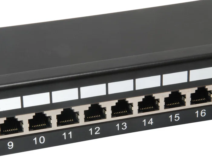 Equip 326425 Patch Panel 24 puertos Cat6 apantallado negro