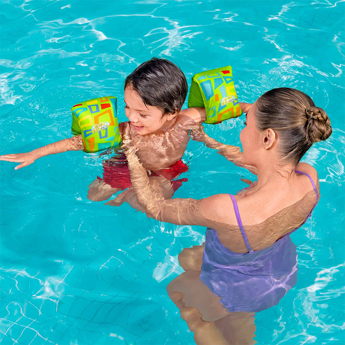 Bestway Manguitos Hinchables Textil Suave Seguridad Bebe Color Surtido UPF 50+ 38x14 cm +1 a 3 Años Playa y Piscina 32182