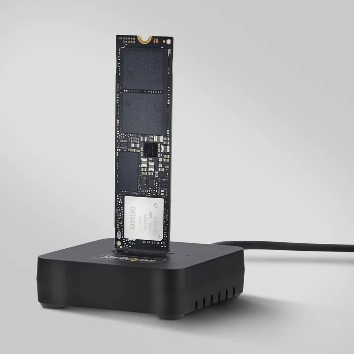 StarTech.com Dock Adaptador USB-C/USB-A a NVMe M.2 10Gbps Negro
