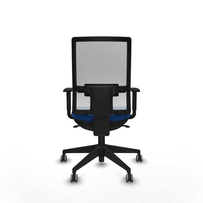 Silla de oficina Horna con mecanismo Sincro tapizada con Similpiel color Azul y malla color Blanco. Equipada con lumbar 1D, Brazos 1D y Ruedas 65 mm parqué