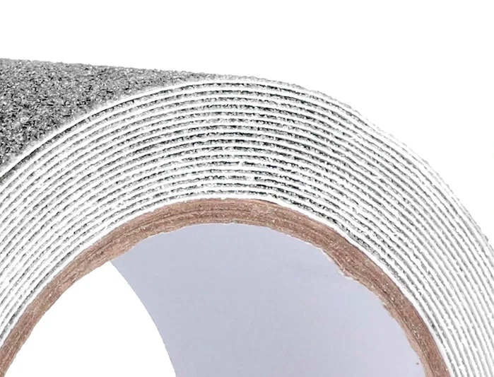 Q-connect Cinta Antideslizante Gris 5 m x 50 mm para Escaleras, Pasillos y Rampas - Prevención de Caídas en Hogar y Trabajo