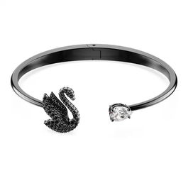 Brazalete Swarovski 5688745 Negro