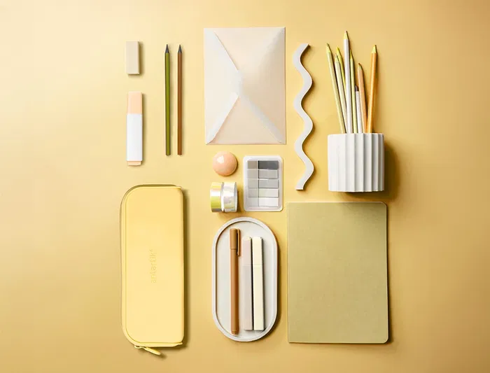 Antartik Prisma Estuche Portatodo Rectangular de Silicona Soft, Amarillo, 185x50x75 mm Antartik Prisma Estuche Portatodo Rectangular de Silicona Soft, Amarillo, 185x50x75 mm