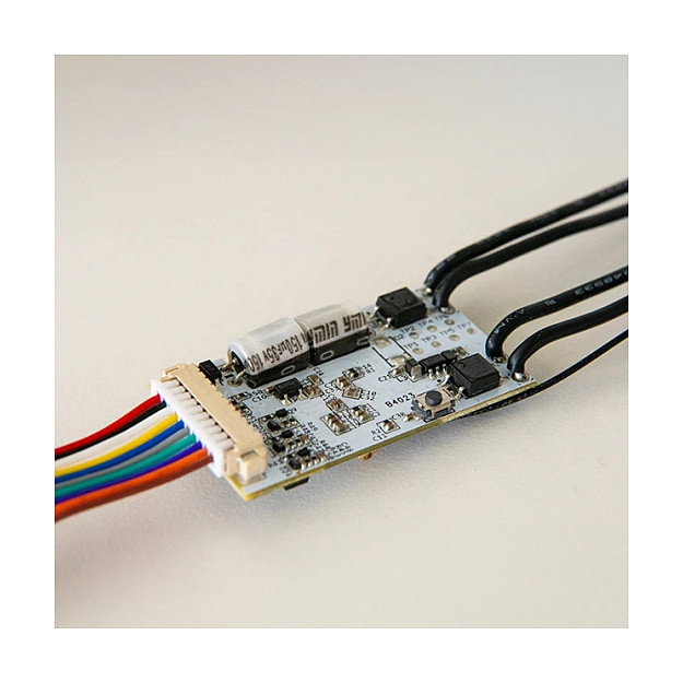 Shelly Relé Plus Uni WLAN Universal ATSHELLYPUNI, Módulo de Relé Inteligente WiFi 2.4 GHz con Medición, Bluetooth 4.2, Programación Semanal