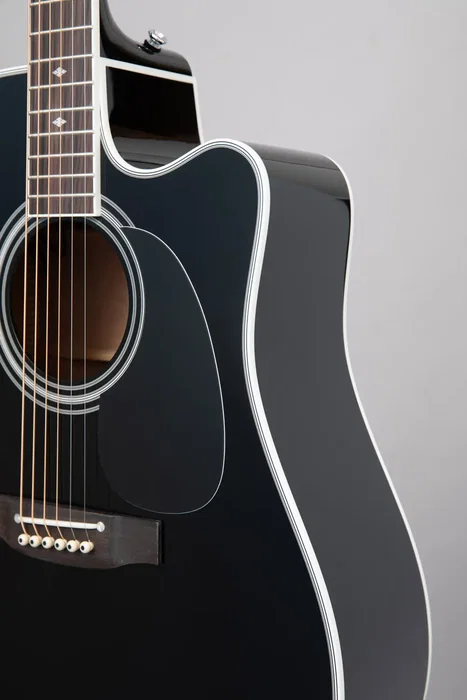 Takamine EF341SC Guitarra Electroacústica Dreadnought Cutaway