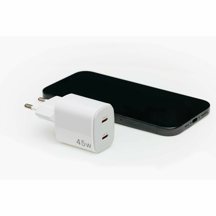 Celly Cargador USB-C Gan 45W WH-2USB-C 2 Puertos Carga Rápida Celly Cargador USB-C Gan 45W WH-2USB-C 2 Puertos Carga Rápida
