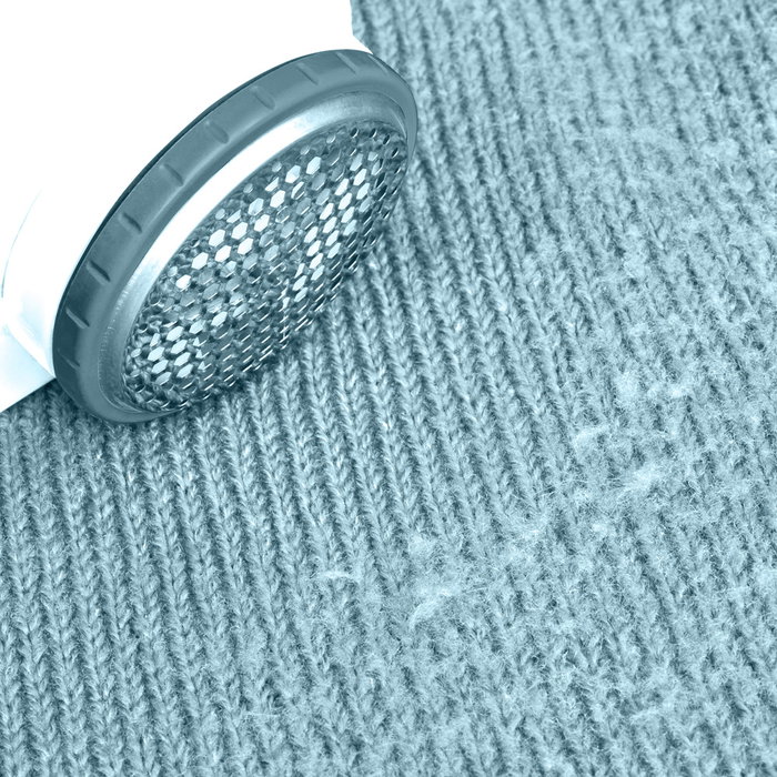 Je cherche une Idee Máquina Quita-Pelusas, Funciona con Pilas AA LR06, Incluye Cepillo y Depósito