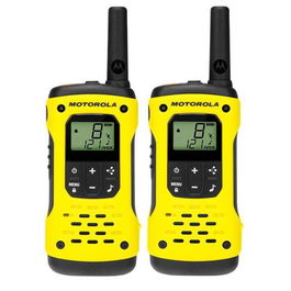 Motorola Walkie Talkie T92 Resistente al Agua IP67, Uso Libre, 8 Canales, Función VOX y Silbato, Color Amarillo