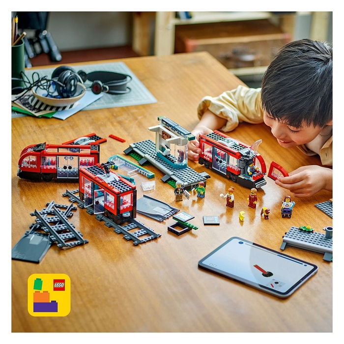 LEGO 60423 City Tranvía y Estación del Centro, Juego de Construcción, 811 Piezas, 7+ Años LEGO 60423 City Tranvía y Estación del Centro, Juego de Construcción, 811 Piezas, 7+ Años