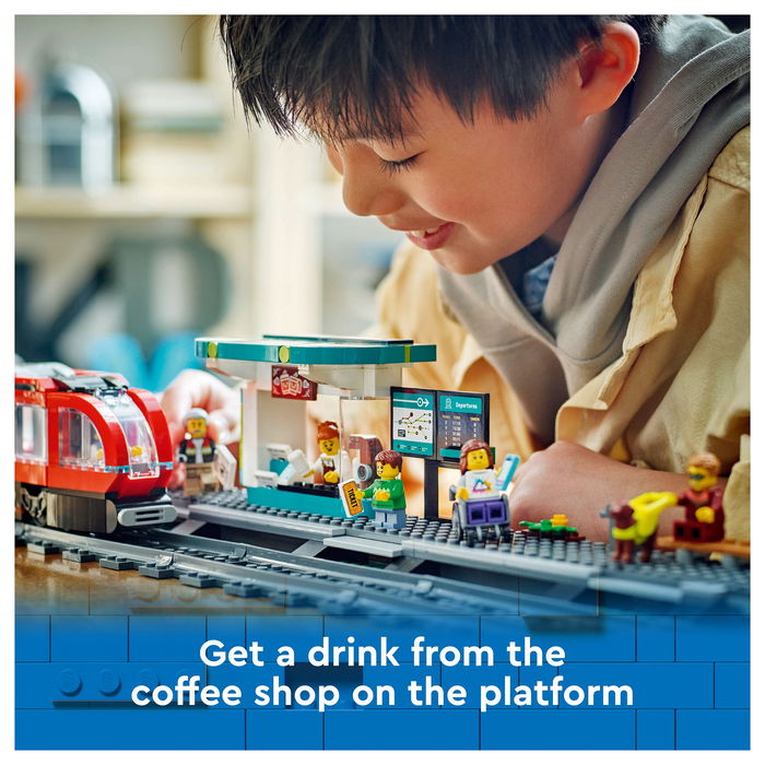 LEGO 60423 City Tranvía y Estación del Centro, Juego de Construcción, 811 Piezas, 7+ Años LEGO 60423 City Tranvía y Estación del Centro, Juego de Construcción, 811 Piezas, 7+ Años