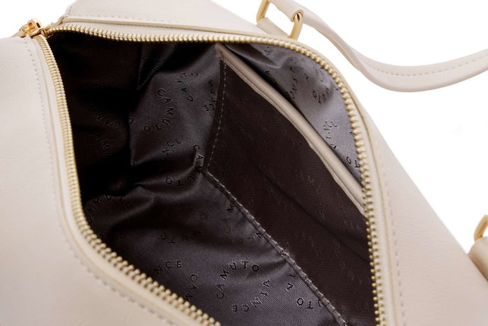 Vince Camuto Treviso Bolso de Hombro Color Crema 100% Cuero de Polivinilo Elegante y Sofisticado