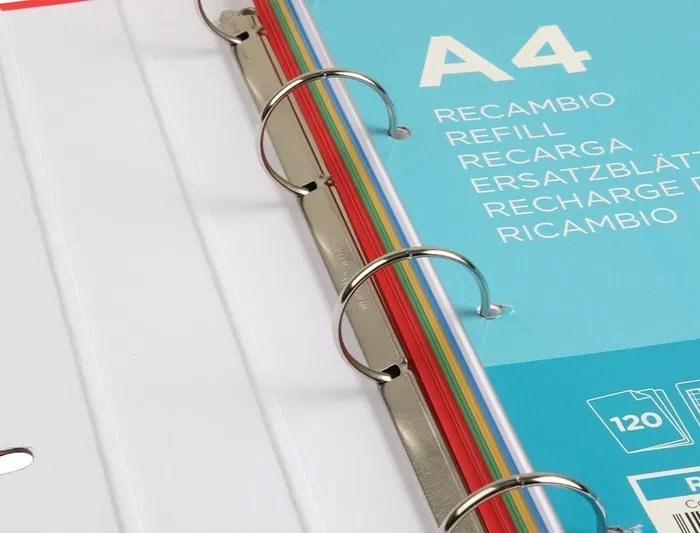 Liderpapel Carpeta con Recambio A4 Cuadro 5 mm 120 Hojas 80 g Forrada 4 Anillas 40 mm Redondas Colores Surtido