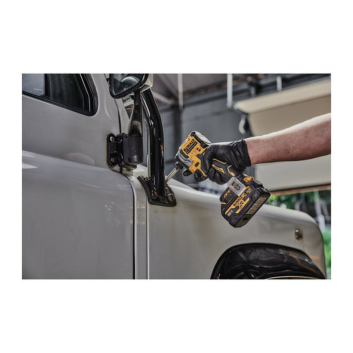 DeWALT DCF850NT Destornillador de Impacto Inalámbrico 18 Volt 1/4" con Mango de Pistola y Motor sin Escobillas