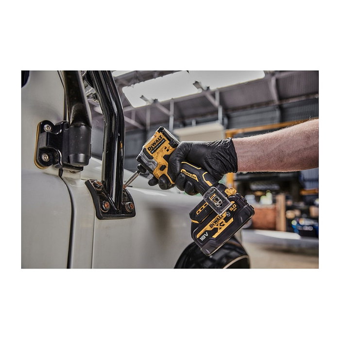 DeWALT DCF850NT Destornillador de Impacto Inalámbrico 18 Volt 1/4" con Mango de Pistola y Motor sin Escobillas