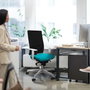 PIQUERAS Y CRESPO Silla de oficina Horna con mecanismo Sincro, Blanco y Gris