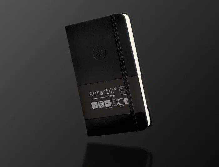 Antartik Cuaderno Tapa Dura A6 Hojas Cuadrícula Negro 100 Hojas 80 gr FSC Certificado