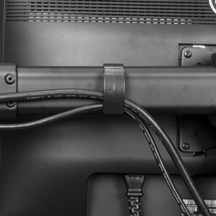 StarTech.com Brazo para 3 Monitores de Montaje en Escritorio ARMTRIO