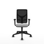 Silla de oficina Motilla con mecanismo Sincro tapizada con Tela color Gris claro y malla color negra. Equipada con lumbar 1D, Brazos 1D y Ruedas 65mm nailon