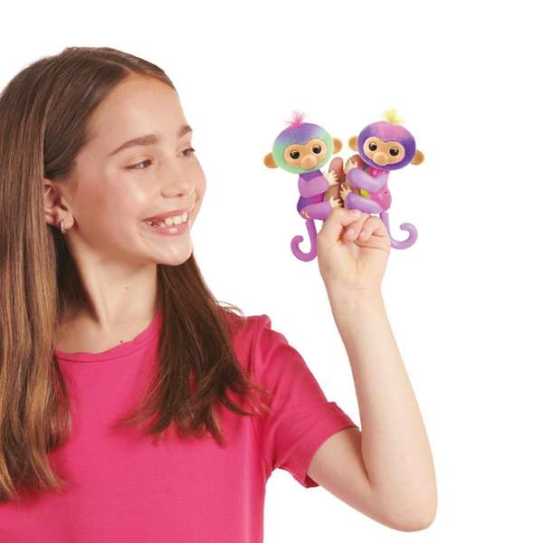 Bizak Figura Fingerlings Colores Mágicos con 70 Sonidos y Reacciones, Adivina el Futuro, 13 cm, Modelos Surtidos, Español Bizak Figura Fingerlings Colores Mágicos con 70 Sonidos y Reacciones, Adivina el Futuro, 13 cm, Modelos Surtidos, Español