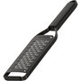 Microplane Black Sheep Medium Ribbon Grater de color negro con cuerpo de acero