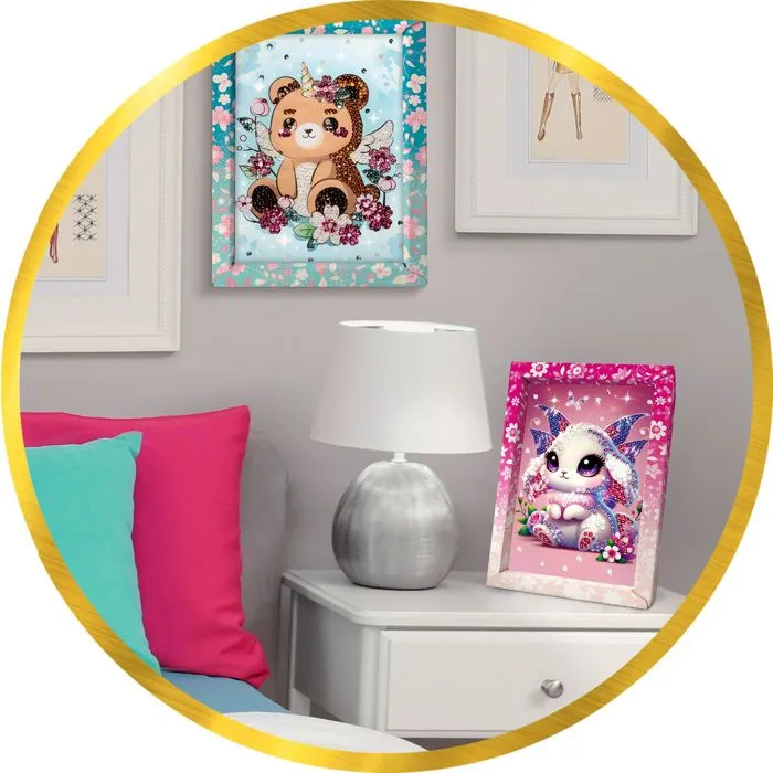 Lansay Kit de Manualidades Creativas Osito de Peluche con Lentejuelas - Colección Encantadora para Niños a partir de 7 años - LAN3181860203194 Lansay Kit de Manualidades Creativas Osito de Peluche con Lentejuelas - Colección Encantadora para Niños a partir de 7 años - LAN3181860203194