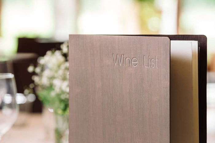 Leone Porta Carta Vino A4 Polipiel y PVC Leone Porta Carta Vino A4 Polipiel y PVC