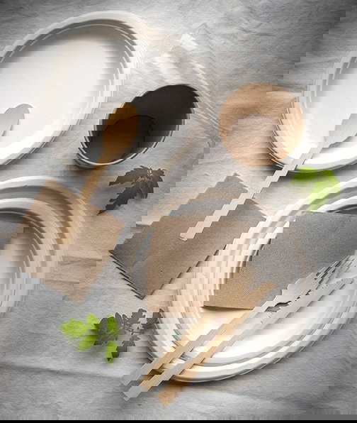 Inde Set de 15 Platos Biodegradables, Diámetro 22 cm, Quality Algon (24 Unidades)