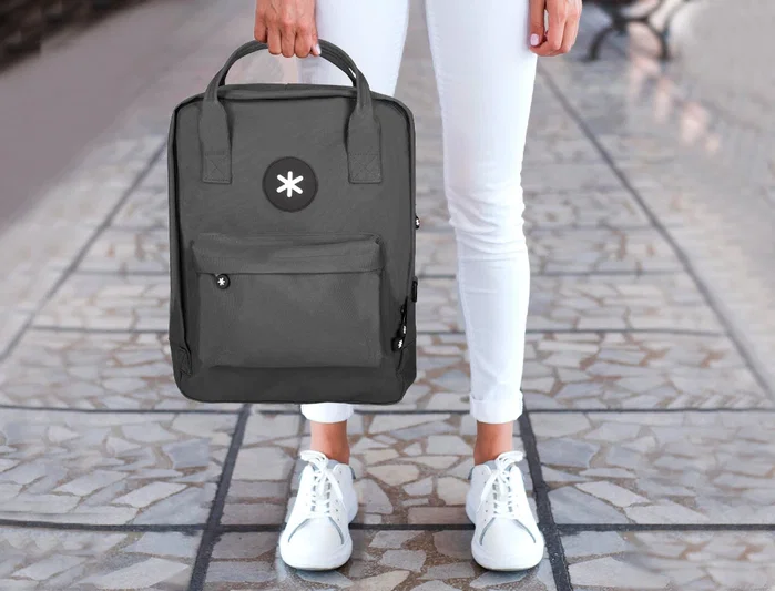 Antartik Mochila Antartik 2 asas y bolsillos exteriores negro Antartik Mochila Antartik 2 asas y bolsillos exteriores negro