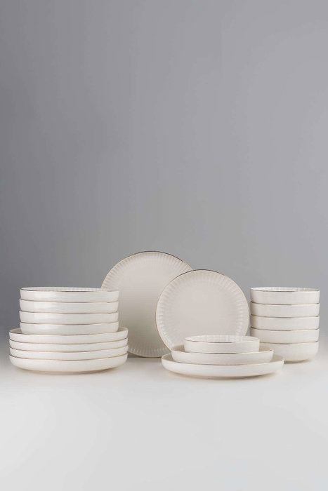 Hermia BNCRS18Y420 Juego de Cena de Porcelana de 18 Piezas con Acentos Dorados Hermia BNCRS18Y420 Juego de Cena de Porcelana de 18 Piezas con Acentos Dorados