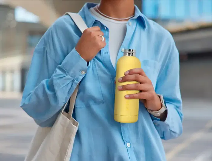 Antartik Botella Portalíquidos Isotérmica Acero Inoxidable Libre de BPA Color Amarillo 500 ml