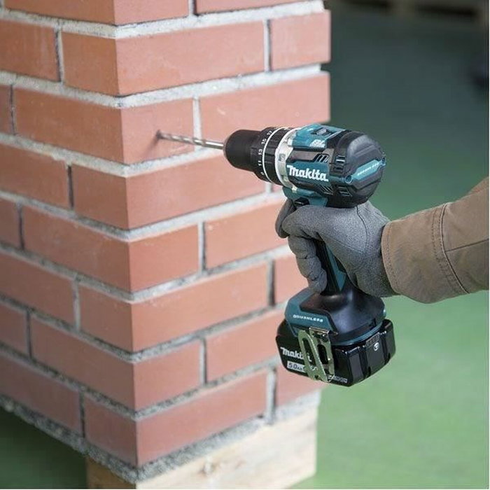 Makita DHP484RTJ Taladro de percusión inalámbrico con 2 baterías de 5 Ah Makita DHP484RTJ Taladro de percusión inalámbrico con 2 baterías de 5 Ah