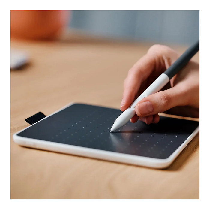 Wacom One S Pen Tablet Intuos Medium, Área de trabajo 216 x 135 mm, 4096 niveles de presión, Bluetooth 5.1, USB-C, compatible con Windows, macOS, Android y ChromeOS - Gris y Blanco Wacom One S Pen Tablet Intuos Medium, Área de trabajo 216 x 135 mm, 4096 niveles de presión, Bluetooth 5.1, USB-C, compatible con Windows, macOS, Android y ChromeOS - Gris y Blanco