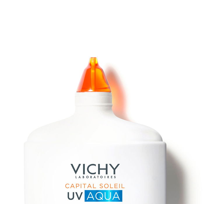 Vichy Capital Soleil UV Aqua Fluido Hidratante Facial SPF50, Protección Invisible Antibrillos para Piel Mixta y Grasa, 50 ml