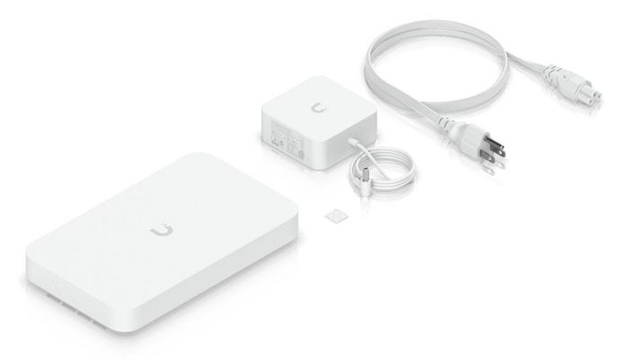 Ubiquiti Gateway 10G SFP+ WAN, 10 GbE RJ45 WAN, 4x 2.5 GbE LAN PoE+, Quad-core ARM Cortex-A73 2.2 GHz, 2 GB RAM, Blanco