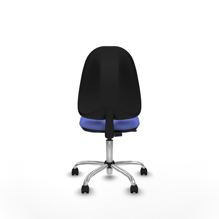 Silla de oficina Algarra con mecanismo Contacto permanente básico tapizada con Tela color Azul claro. Equipada con Base cromada, Sin brazos y Ruedas de nailon 50 mm