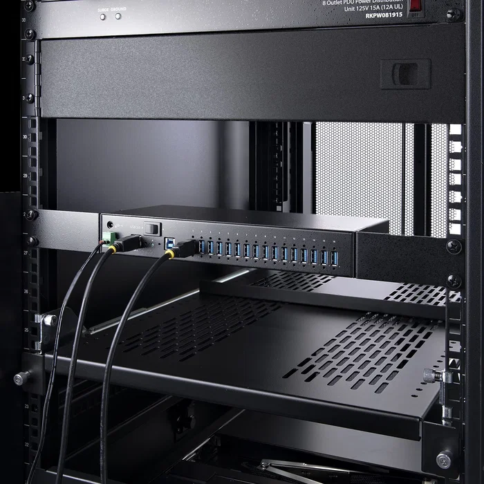 StarTech.com 5G16AINDS-USB-A-HUB Hub Industrial USB de 16 Puertos 3.2 Gen 1 (5 Gbps) - Conmutador de Host Dual, Montaje DIN/Rack/Superficie, Carga BC 1.2, 120W