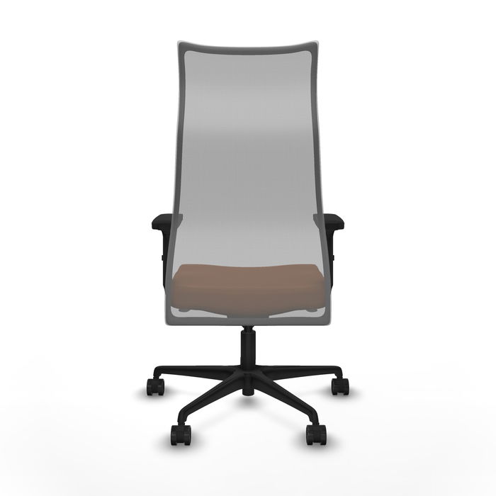 Sillón Albacete con mecanismo Sincro tapizada con Similpiel color Marrón y malla color Gris. Equipado con Base nailon negra, Brazos 2D y Ruedas 65mm nailon