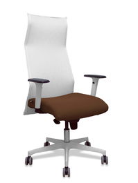 Sillón Albacete con mecanismo Sincro tapizada con Tela color Marrón oscuro y malla color Blanco. Equipado con Base poliamida blanca, Brazos 1D y Ruedas 65 mm parqué