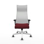Sillón Albacete con mecanismo Sincro tapizada con Similpiel color Granate y malla color Blanco. Equipado con Base poliamida blanca, Brazos 1D y Ruedas 65 mm parqué