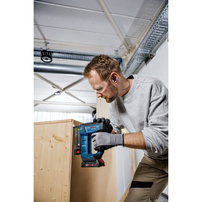 Bosch GNH 18V-35 Clavadora para madera inalámbrica en L-BOXX 136 Bosch GNH 18V-35 Clavadora para madera inalámbrica en L-BOXX 136