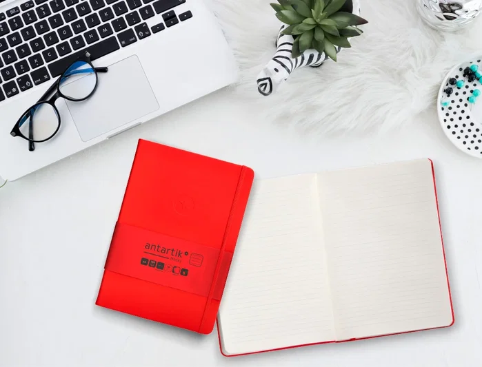 Antartik Cuaderno A5 Tapa Dura Rojo 100 Hojas Rayas 80gr FSC Colección Antartik Notes