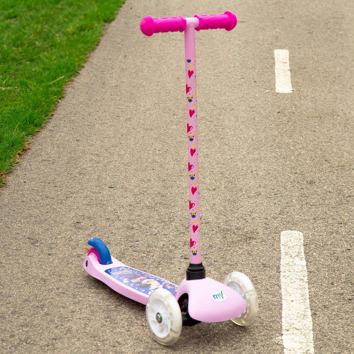 Minnie Mouse-Scooter inclinable Minnie Mouse-Scooter inclinable