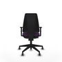 Silla de oficina Elche con mecanismo Contacto permanente básico tapizada con Tela color Morado. Equipada con Base piramidal negra, Brazos 1D y Ruedas 65 mm parqué