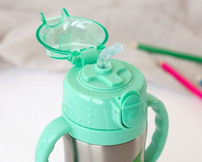 KioKids Botella Entrenamiento Dragón Verde 280 mL Acero Inoxidable +6 meses