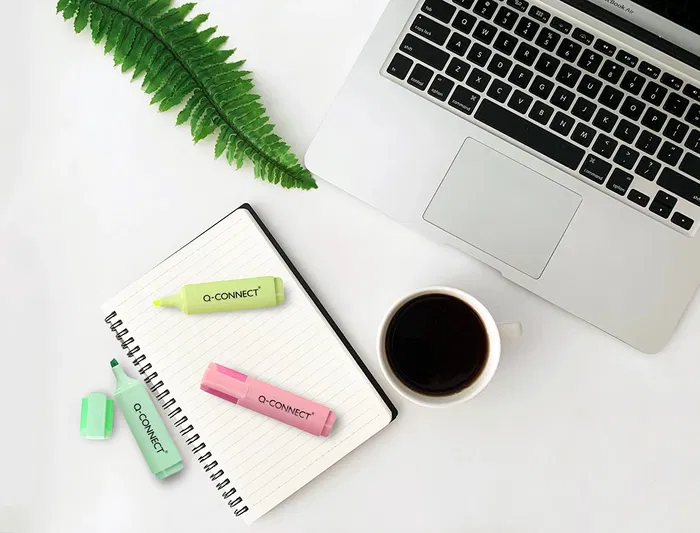 Q-connect Rotulador Fluorescente Pastel Punta Biselada Estuche de Sobremesa 8 Colores Surtidos Trazo 1-5 mm