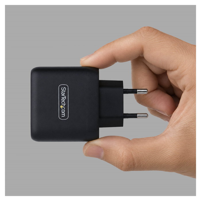 Startech Cargador de pared USB-C 65W Compacto GaN Negro