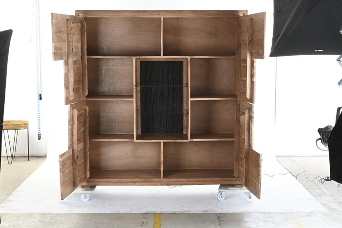 DKD Home Decor Armario Colonial Marrón 4 Puertas Acacia Cristal Led 145x40x153 cm
